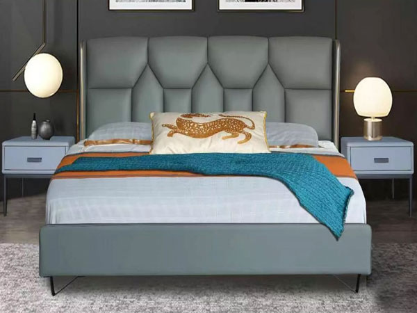 Hvilke forholdsregler skal tages, når du vedligeholder en læderpolstret seng?